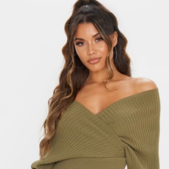 PrettyLittleThing - Khaki Wrap Off the Shoulder Sweater (M) - Picture 3 of 4
